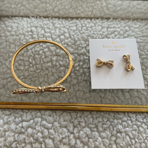 Kate Spade ribbon bow bangle bracelet & earring set - Picture 3 of 9